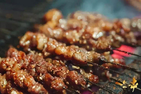 ��¼Ƭ������һ�����̱���װ���ͥ�������տ��걻����500�������̱���չ���ö���